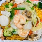 Best Seafood Pan-Fried Noodles in Dumont, NJ